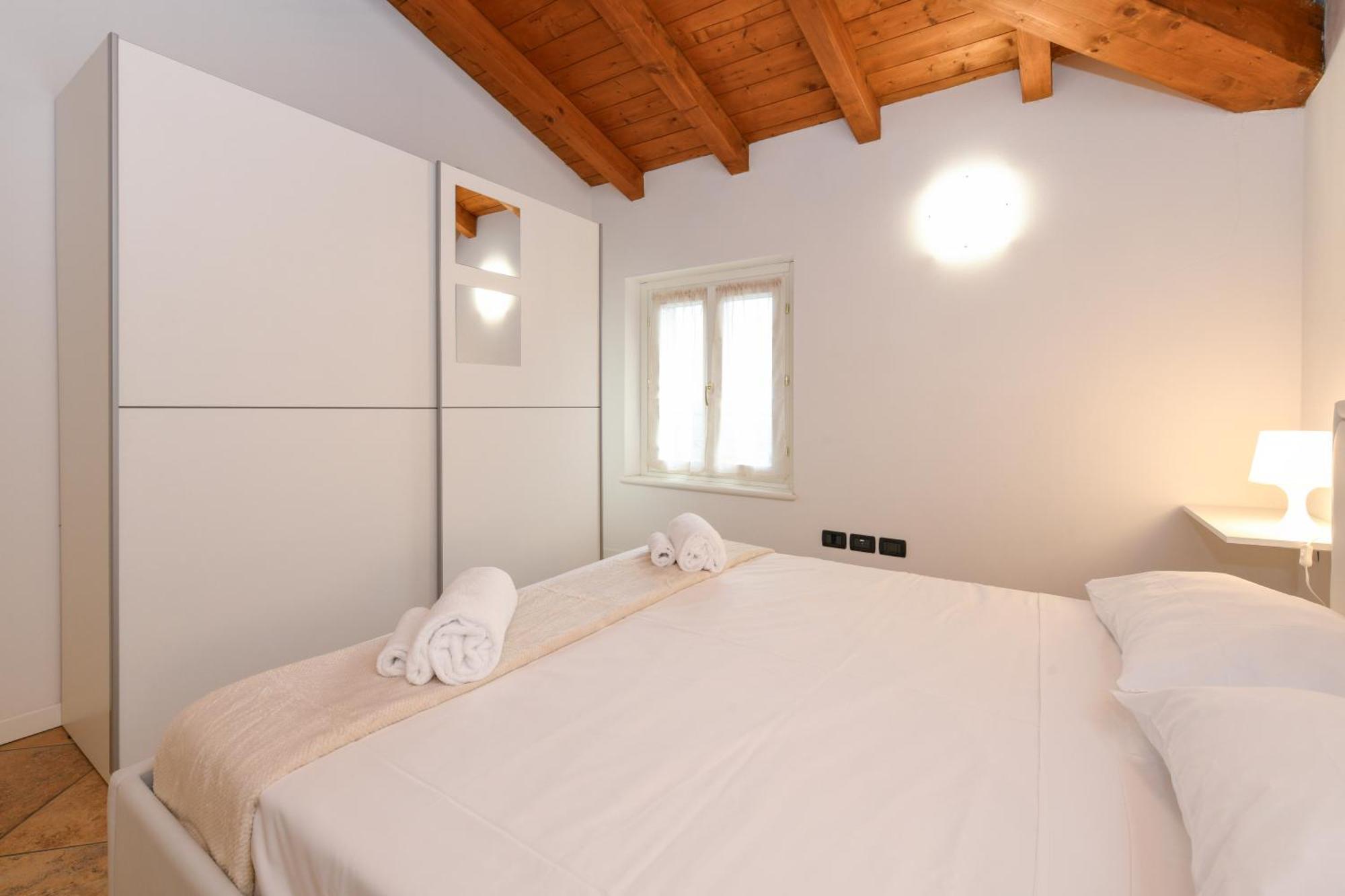 Wendy Apartment- Twobedroom & Pool & Parkprivatefree & Sports Ντεζεντσάνο ντελ Γκάρντα Εξωτερικό φωτογραφία