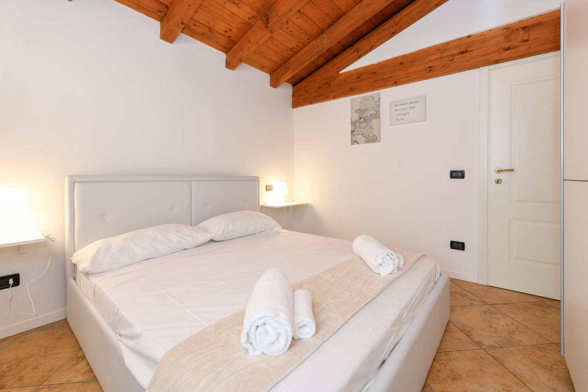 Wendy Apartment- Twobedroom & Pool & Parkprivatefree & Sports Ντεζεντσάνο ντελ Γκάρντα Εξωτερικό φωτογραφία