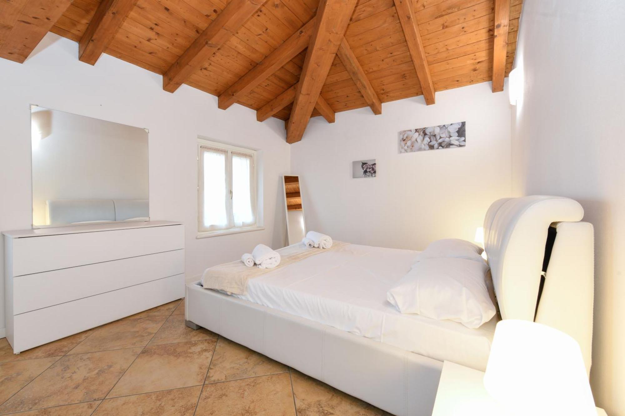 Wendy Apartment- Twobedroom & Pool & Parkprivatefree & Sports Ντεζεντσάνο ντελ Γκάρντα Εξωτερικό φωτογραφία